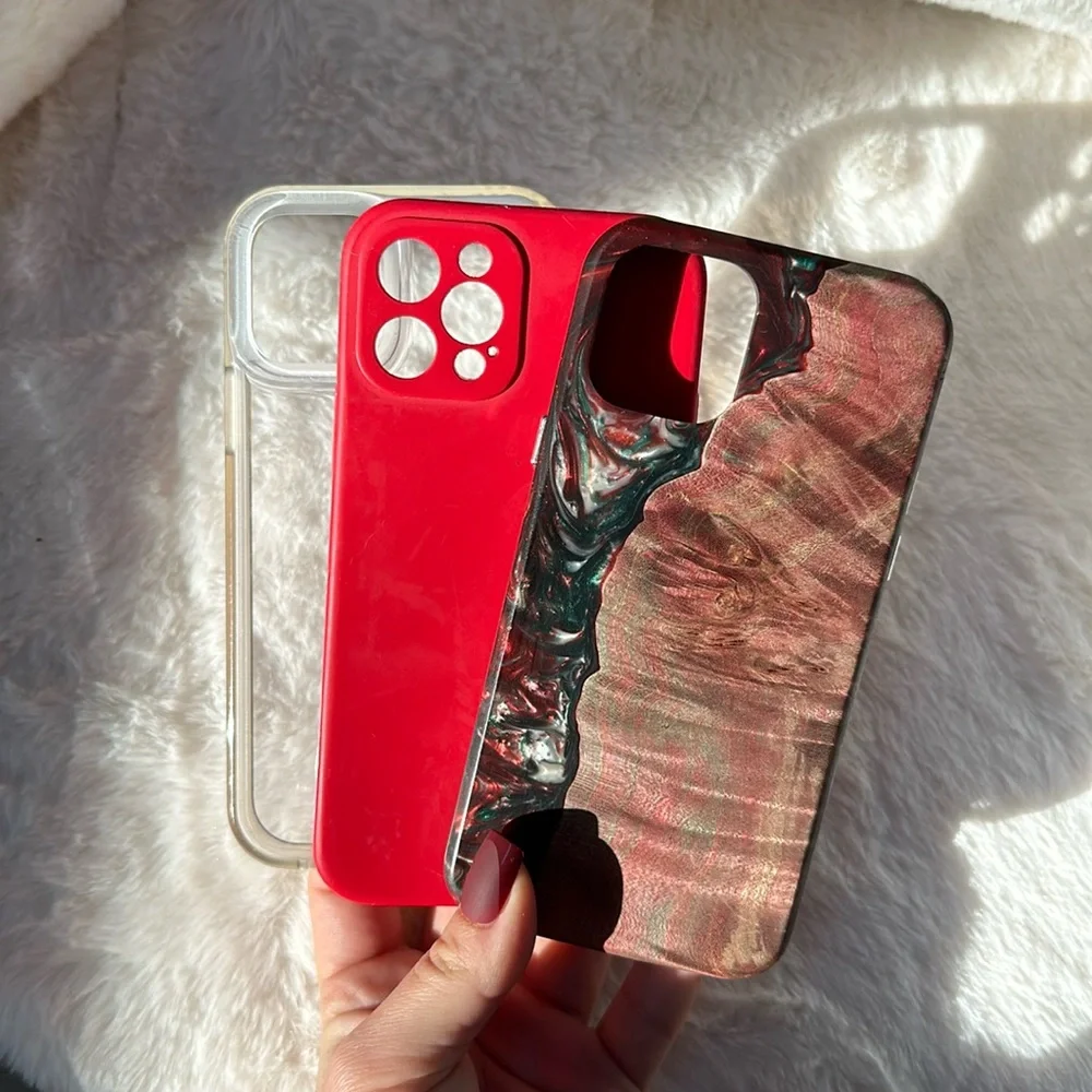 Set of 3 iPhone 12 Pro phone cases CARVED live edge MagSafe red and wood style